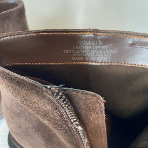 Vince Cumato Paitrilla Suede, Short Boots, Block Heels, Inside Zipper. Brown - Picture 5 of 5